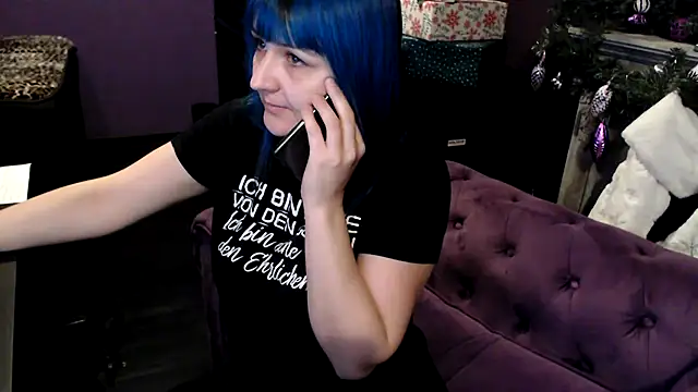 Snapshot of beauty-of-pain chatting on December 23, 2025, 10:24 am beauty-of-pain online show from December 23, 2025, 10:24 am