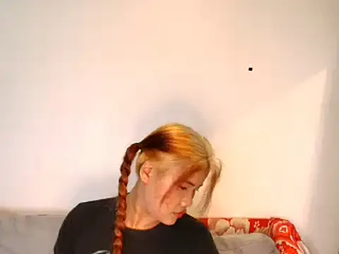 Snapshot of jhon_gade chatting on December 4, 2025, 4:33 am jhon gade online show from December 4, 2025, 4:33 am