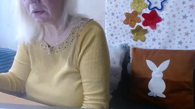 QueenLana online show from October 28, 2025, 7:34 am