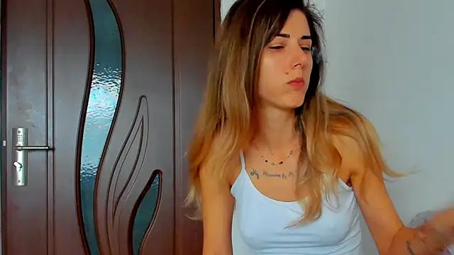 Snapshot of marie_marie03 chatting on November 5, 2025, 8:14 am marie marie03 online show from November 5, 2025, 8:14 am