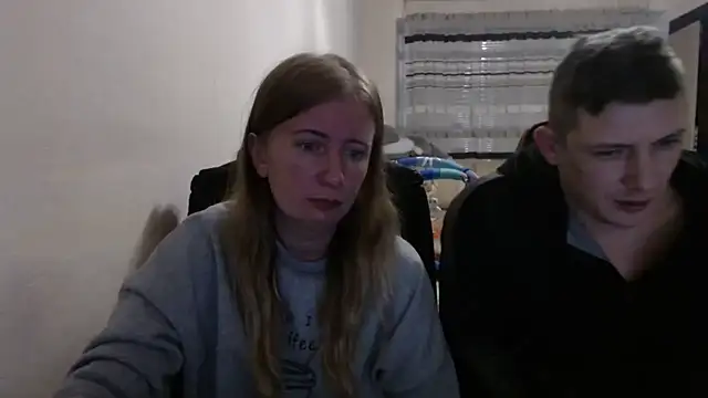 Snapshot of PeterAndJen chatting on October 15, 2025, 7:14 pm PeterAndJen online show from October 15, 2025, 7:14 pm