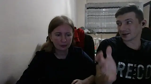 Snapshot of PeterAndJen chatting on October 27, 2025, 6:56 pm PeterAndJen online show from October 27, 2025, 6:56 pm