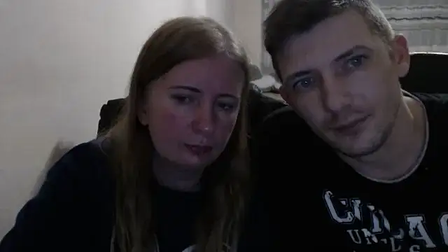 Snapshot of PeterAndJen chatting on October 30, 2025, 7:58 pm PeterAndJen online show from October 30, 2025, 7:58 pm