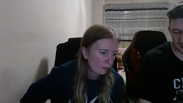 Snapshot of PeterAndJen chatting on October 31, 2025, 8:10 pm PeterAndJen online show from October 31, 2025, 8:10 pm