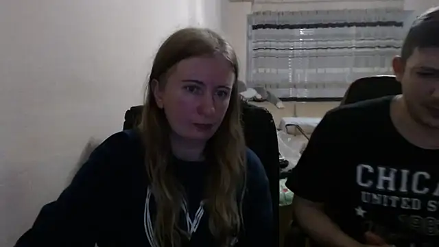 Snapshot of PeterAndJen chatting on November 3, 2025, 8:43 pm PeterAndJen online show from November 3, 2025, 8:43 pm