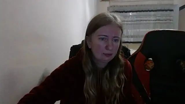 Snapshot of PeterAndJen chatting on November 15, 2025, 6:37 pm PeterAndJen online show from November 15, 2025, 6:37 pm