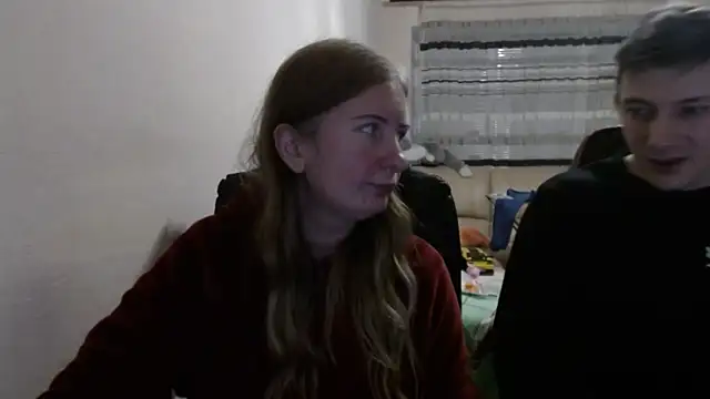 Snapshot of PeterAndJen chatting on November 16, 2025, 6:46 pm PeterAndJen online show from November 16, 2025, 6:46 pm