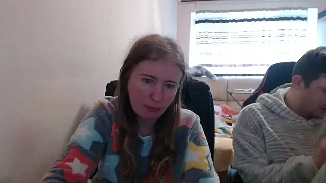 Snapshot of PeterAndJen chatting on November 25, 2025, 7:30 am PeterAndJen online show from November 25, 2025, 7:30 am