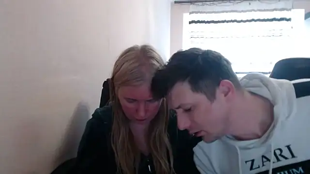 PeterAndJen online show from May 3, 2026, 5:52 pm