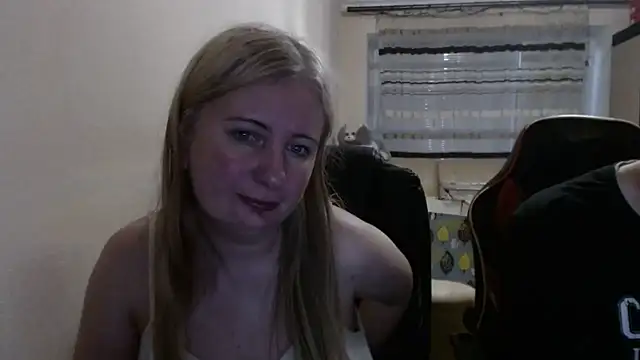 PeterAndJen online show from May 24, 2026, 6:13 pm