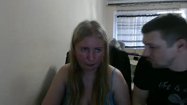 Snapshot of PeterAndJen chatting on June 21, 2026, 6:21 pm PeterAndJen online show from June 21, 2026, 6:21 pm