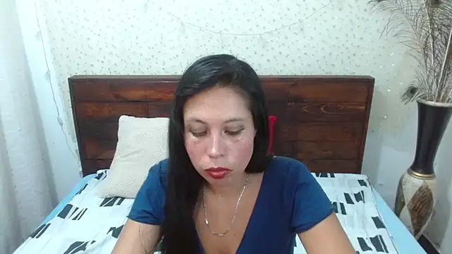 Snapshot of NikkieMilky chatting on February 26, 2025, 4:14 am NikkieMilky online show from February 26, 2025, 4:14 am