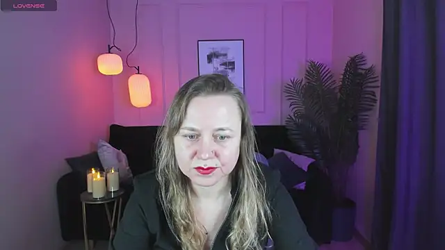 GabrielGold online show from March 13, 2025, 8:43 pm