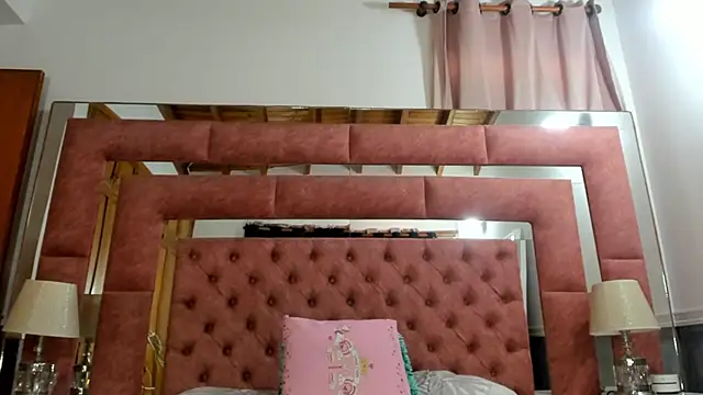 briana wonder69xxx online show from November 8, 2025, 3:23 pm