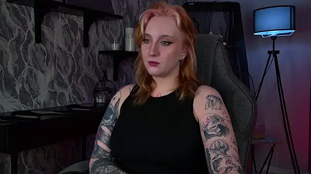 AsheLucker online show from April 18, 2026, 2:15 am