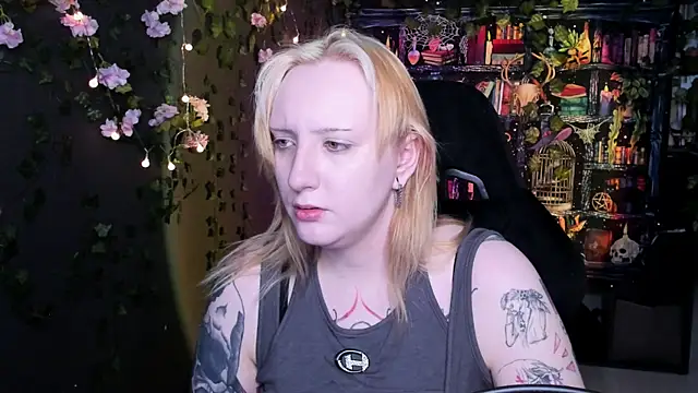 AsheLucker online show from May 30, 2026, 3:25 am
