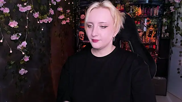 AsheLucker online show from June 10, 2026, 6:45 am