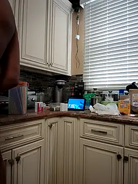 Lonelynudist59 online show from May 10, 2026, 11:37 am