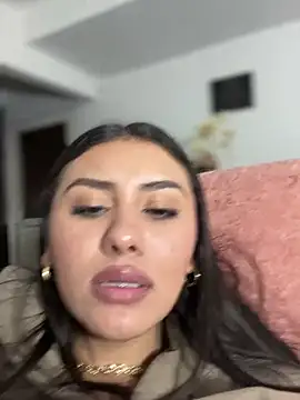 Snapshot of Ambar_pe_ chatting on January 5, 2025, 3:32 am Ambar pe online show from January 5, 2025, 3:32 am