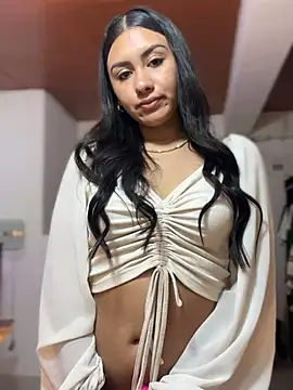 Snapshot of Ambar_pe_ chatting on January 12, 2025, 11:36 pm Ambar pe online show from January 12, 2025, 11:36 pm