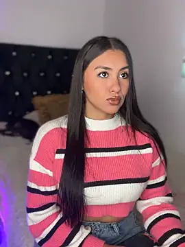 Snapshot of Ambar_pe_ chatting on January 22, 2025, 8:17 pm Ambar pe online show from January 22, 2025, 8:17 pm