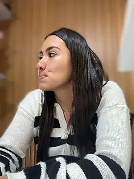 Snapshot of Ambar_pe_ chatting on September 14, 2025, 6:29 pm Ambar pe online show from September 14, 2025, 6:29 pm