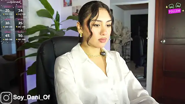 Snapshot of Ambar_pe_ chatting on September 21, 2025, 3:24 pm Ambar pe online show from September 21, 2025, 3:24 pm