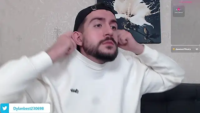 Snapshot of Dylan_Best chatting on January 9, 2025, 3:04 am Dylan Best online show from January 9, 2025, 3:04 am