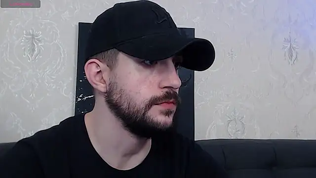 Snapshot of Dylan_Best chatting on February 15, 2025, 2:37 am Dylan Best online show from February 15, 2025, 2:37 am