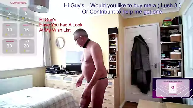 Snapshot of Aandy62 chatting on March 12, 2025, 11:31 am Aandy62 online show from March 12, 2025, 11:31 am