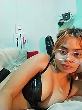Snapshot of isexynara chatting on June 11, 2026, 8:34 am isexynara online show from June 11, 2026, 8:34 am