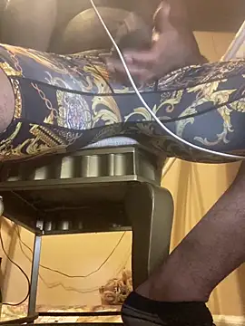 Snapshot of Dick_McStuffEms chatting on December 3, 2024, 1:41 am Dick McStuffEms online show from December 3, 2024, 1:41 am