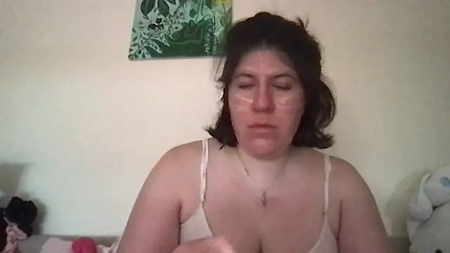 Snapshot of HYPHYtype chatting on June 11, 2026, 8:29 pm HYPHYtype online show from June 11, 2026, 8:29 pm