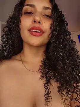 Snapshot of Lucy_Marin chatting on October 23, 2025, 4:06 pm Lucy Marin online show from October 23, 2025, 4:06 pm