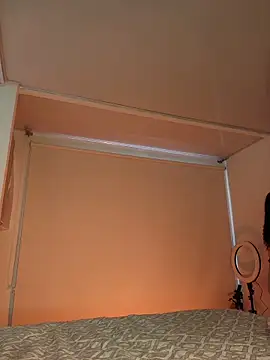 Snapshot of Lucy_Marin chatting on December 2, 2025, 4:57 pm Lucy Marin online show from December 2, 2025, 4:57 pm