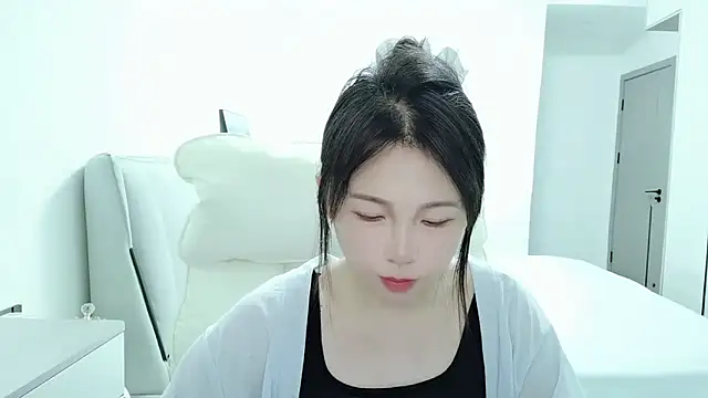 Sunset glow online show from October 13, 2025, 7:08 am