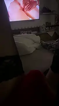 petuletra online show from December 4, 2025, 1:04 am