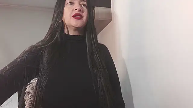 Cherry 1992 online show from October 26, 2025, 11:16 am