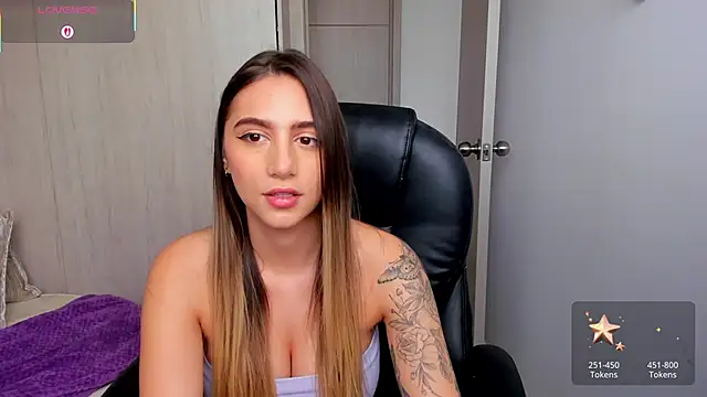 Snapshot of StacyConner chatting on November 19, 2025, 8:42 pm StacyConner online show from November 19, 2025, 8:42 pm