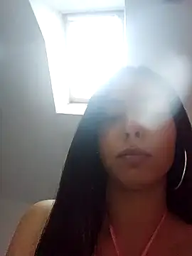 Snapshot of -xxx-Lally-xxx- chatting on October 29, 2025, 3:47 pm -xxx-Lally-xxx- online show from October 29, 2025, 3:47 pm