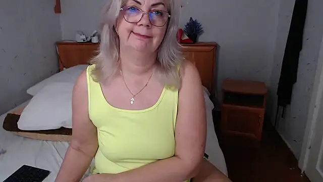 BozhenaNude online show from March 17, 2026, 5:33 am