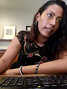 Nikkierosee online show from March 8, 2025, 8:57 pm