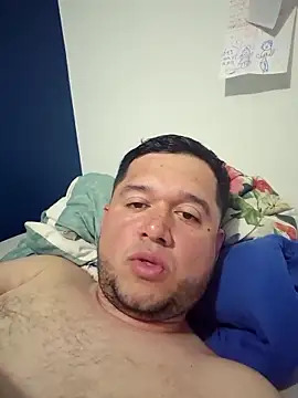 Snapshot of DiegoDuke chatting on November 11, 2025, 12:43 am DiegoDuke online show from November 11, 2025, 12:43 am