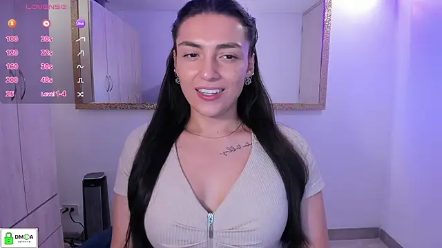 Snapshot of EricaVanderhill chatting on February 9, 2026, 12:47 am EricaVanderhill online show from February 9, 2026, 12:47 am