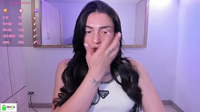 Snapshot of EricaVanderhill chatting on February 10, 2026, 1:32 am EricaVanderhill online show from February 10, 2026, 1:32 am