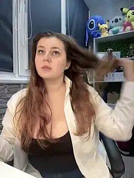 CandyShoopp online show from December 5, 2024, 5:39 pm