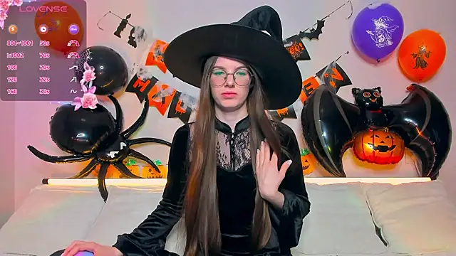 Snapshot of AriellaTesk chatting on November 1, 2025, 3:41 am AriellaTesk online show from November 1, 2025, 3:41 am