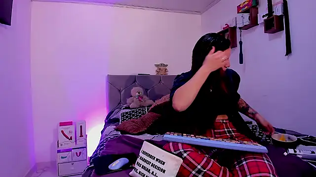 Snapshot of vanessabrown_ chatting on January 9, 2026, 5:37 pm vanessabrown online show from January 9, 2026, 5:37 pm