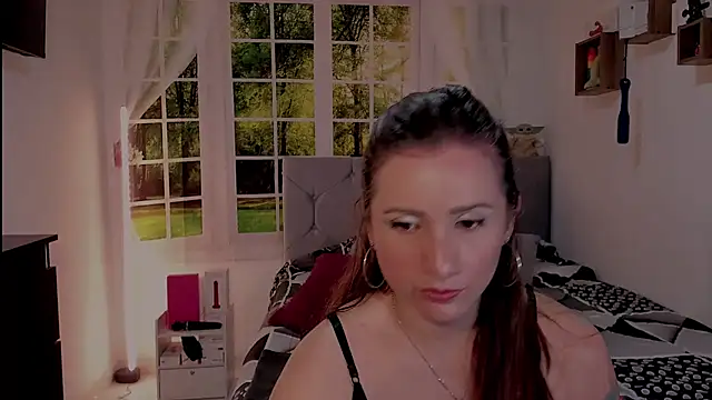 vanessabrown  online show from May 28, 2026, 7:55 pm