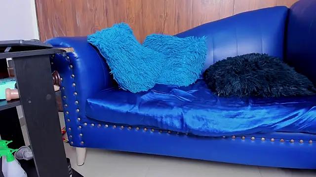 Snapshot of Mature_Skinny chatting on January 18, 2025, 3:59 pm Mature Skinny online show from January 18, 2025, 3:59 pm